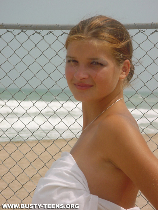 Extreme wonderful teen with perfect sexy hu - XXX Dessert - Picture 2