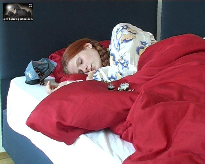 Redhead gets her spank first time in the mo - XXX Dessert - Picture 1