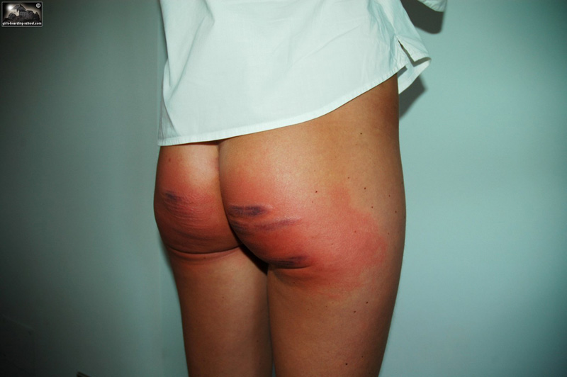 I love spanking my hot new wife and she enj - XXX Dessert - Picture 4