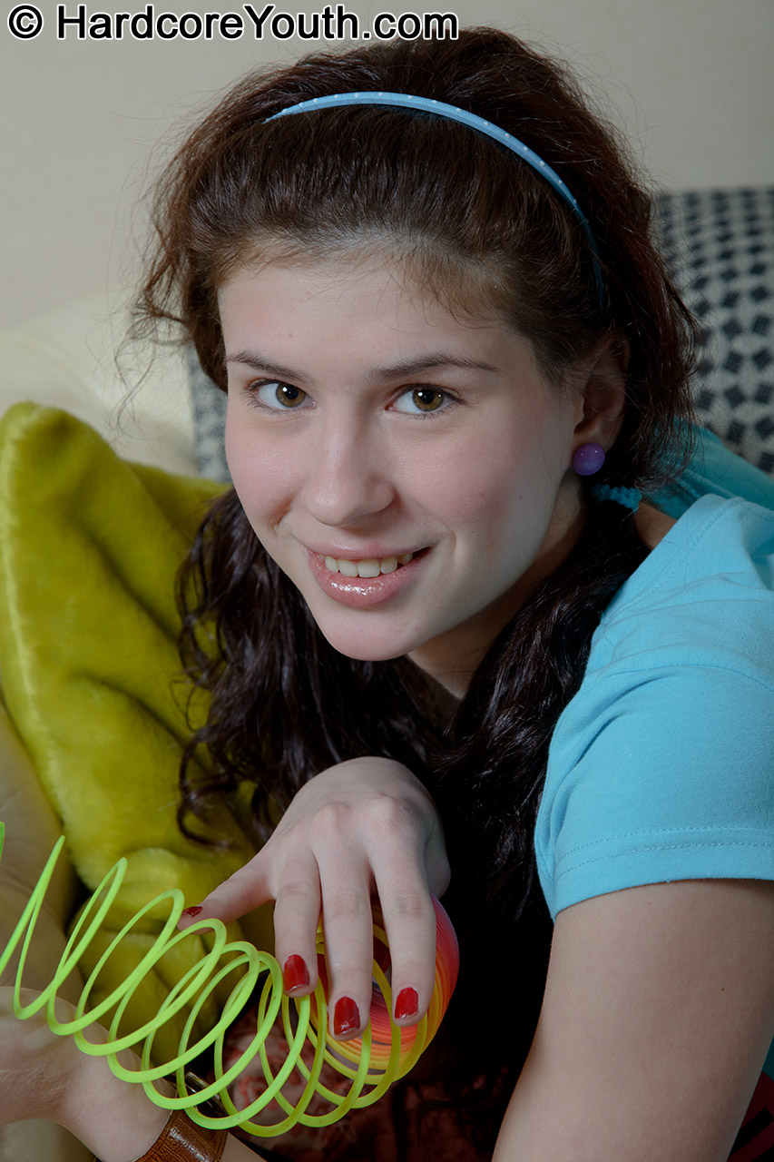 Cute daughter sucks and fucks a monster coc - XXX Dessert - Picture 2