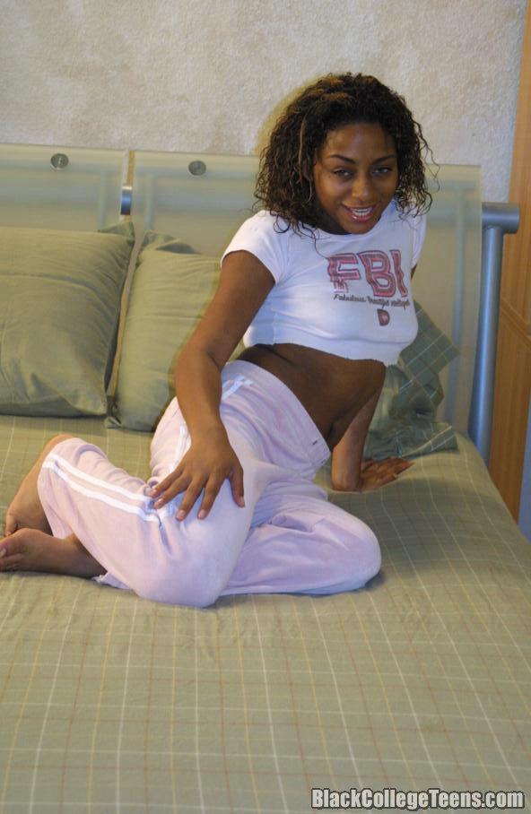 Ebony galleries. Black college teens. - XXX Dessert - Picture 6