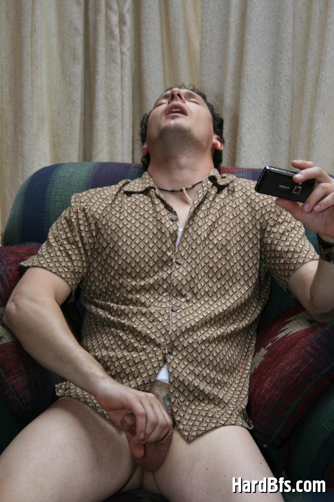Gay hunk jacking off while watching gay porn on his phone. Tags: Hard cock, naked gay, men porn. - XXXonXXX - Pic 7