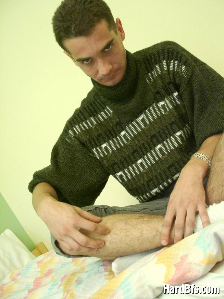 Slim body homosexual guy undressing and playing with his dick. Tags: Shaved dick, gay porn, naked men. - XXXonXXX - Pic 4