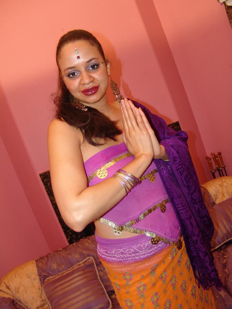 Big tit Indian Lasmi pulls on her erect nip - XXX Dessert - Picture 1