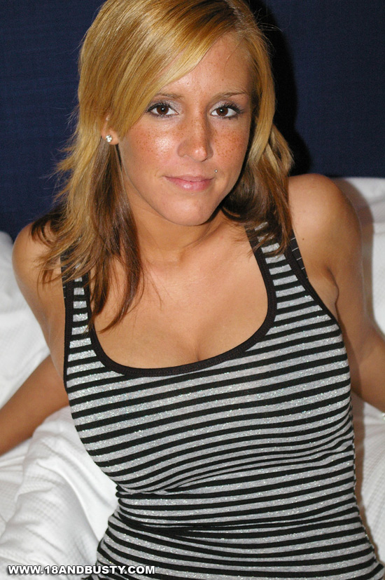 Big titties. Hot teen model with amazingly  - XXX Dessert - Picture 2