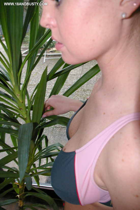 Teen porn girls. Hot sweetie with a perfect - XXX Dessert - Picture 4