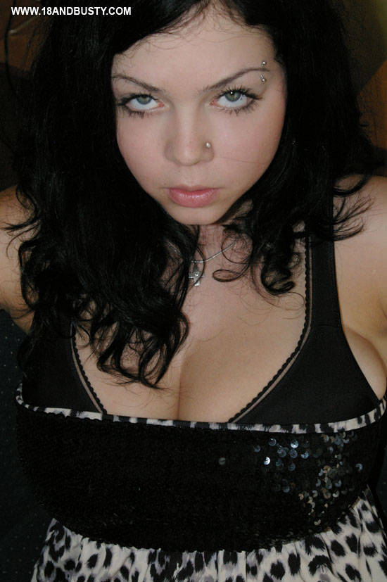 Big boobs porno. Shy teen model proud to sh - XXX Dessert - Picture 1