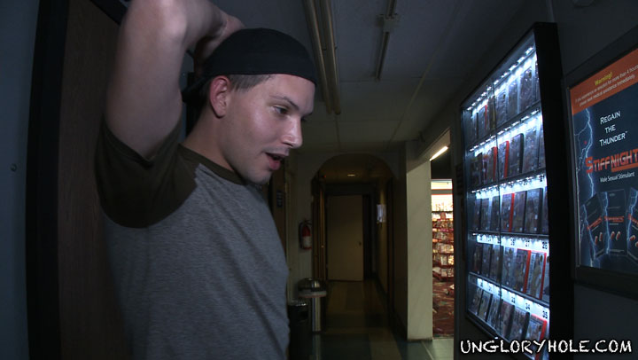 Gays love to be behind the wall of the ungl - XXX Dessert - Picture 16