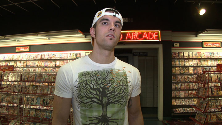 Mouthful of hot jizz gay is happy to be the - XXX Dessert - Picture 1