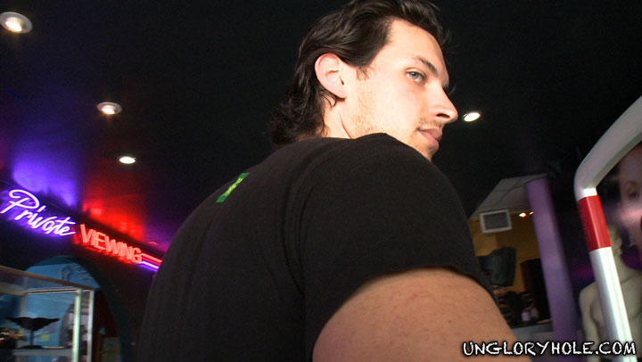 Surprise! The ungloryhole and its gays' mou - XXX Dessert - Picture 2