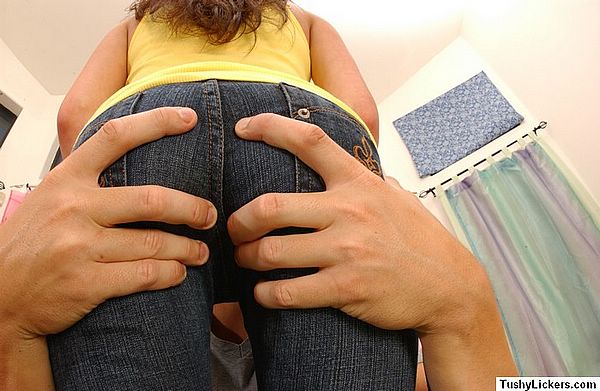 Perfect ass brunette gilr in tight panties  - XXX Dessert - Picture 6