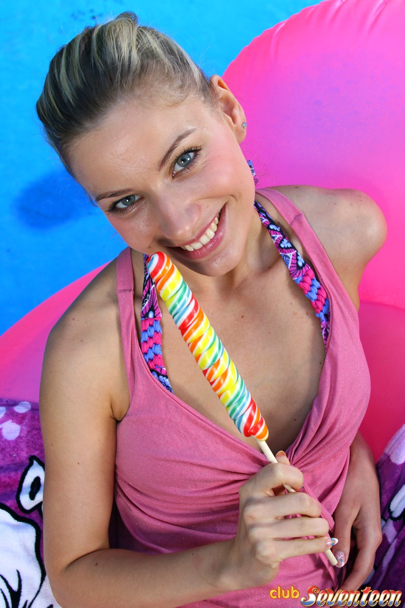 Sex hungry teen cutie inviting her horny bf - XXX Dessert - Picture 4