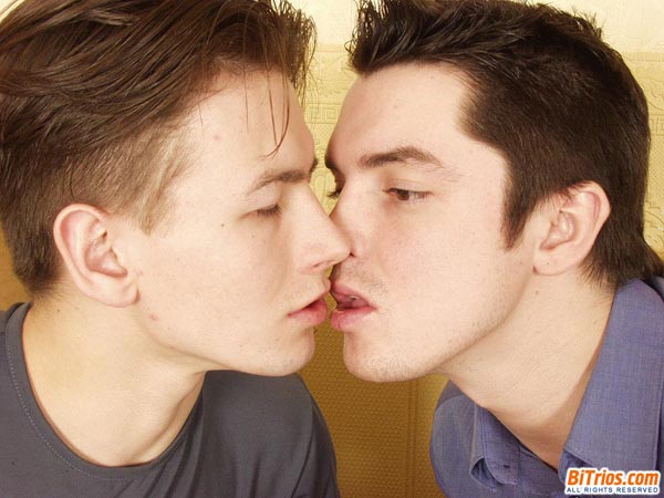 Bi sexual. Bi Trios. - XXX Dessert - Picture 4