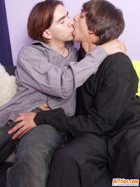 Bisex porn. Bi Trios. - XXX Dessert - Picture 2