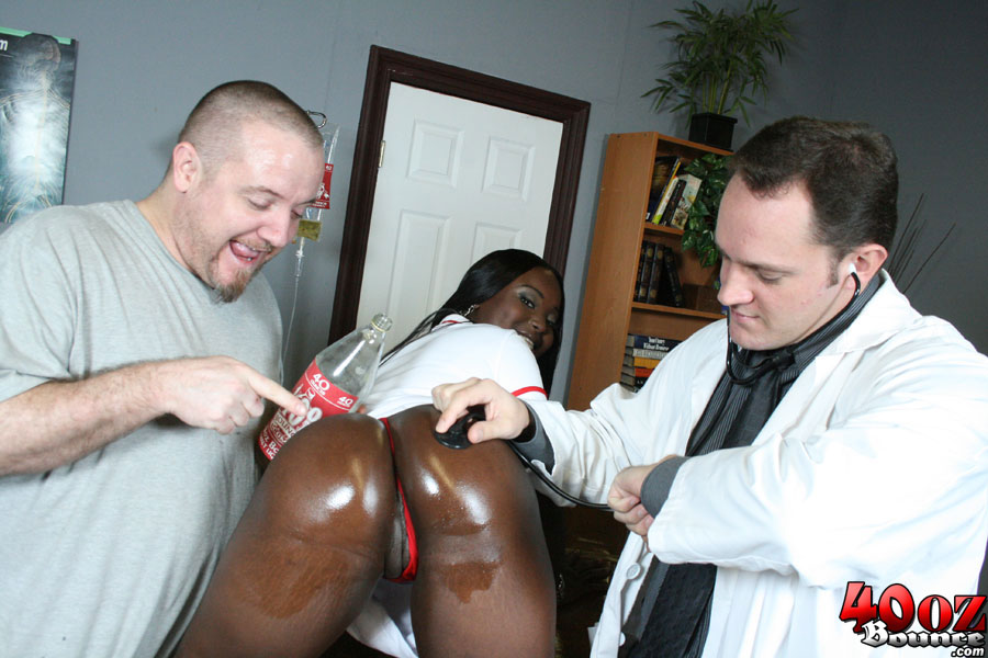 Ebony hot ass - XXX Dessert - Picture 1