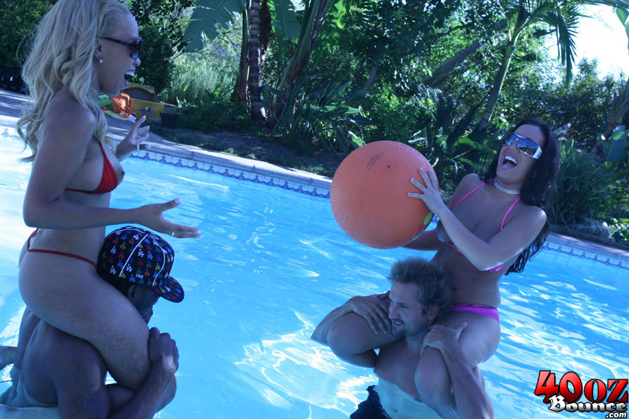 Pool gangbang - XXX Dessert - Picture 2