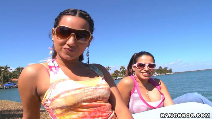 Butt porn. These two lovely ladies names ar - XXX Dessert - Picture 1