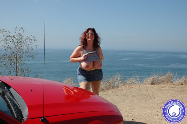 Bbw porn. Busty redhead flashes her tits to - XXX Dessert - Picture 1