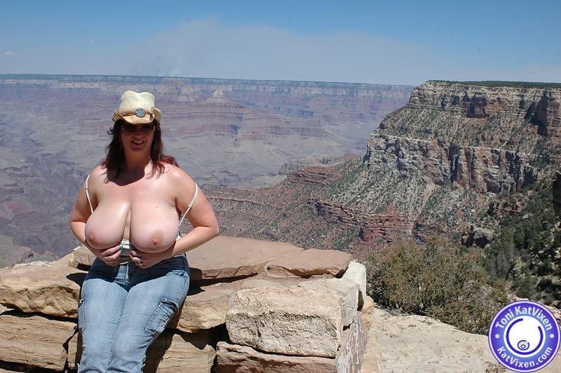 Sexy fat women. Toni KatVixen is a naughty  - XXX Dessert - Picture 10