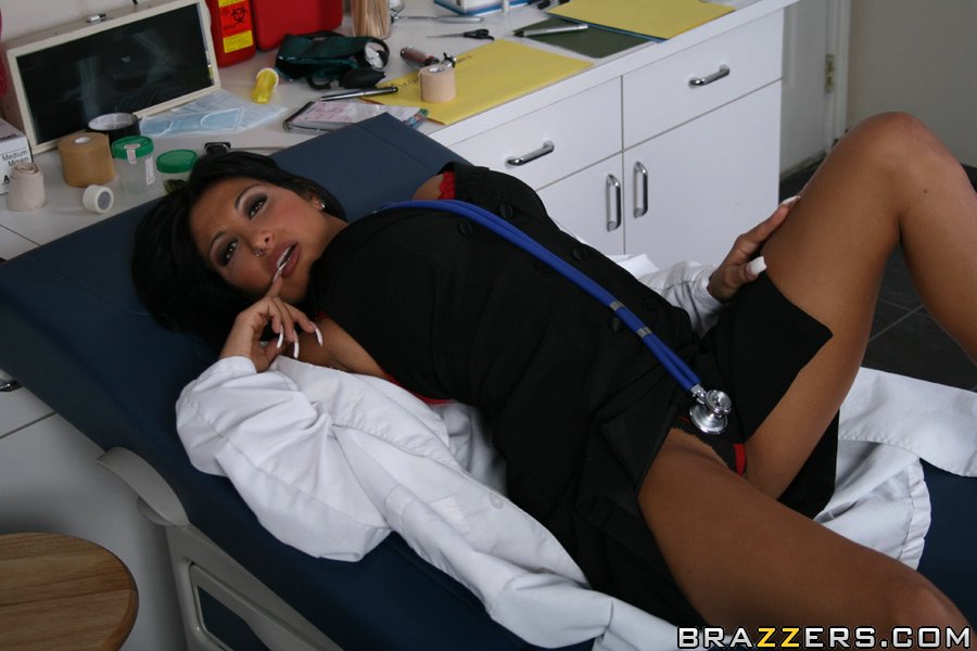 American hot sexy nurse - XXX Dessert - Picture 3