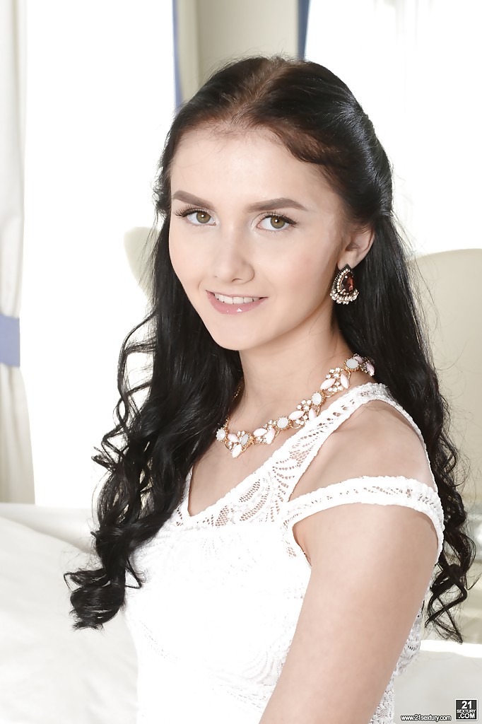 Beautiful russian teen big tits - XXX Dessert - Picture 1