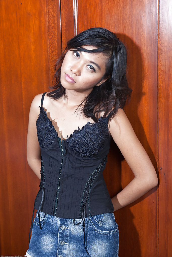 Amateur tiny asian - XXX Dessert - Picture 1