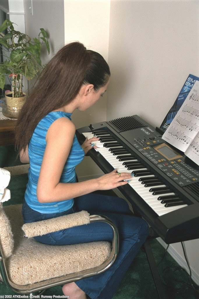 Sissy pink pussy close up - XXX Dessert - Picture 1