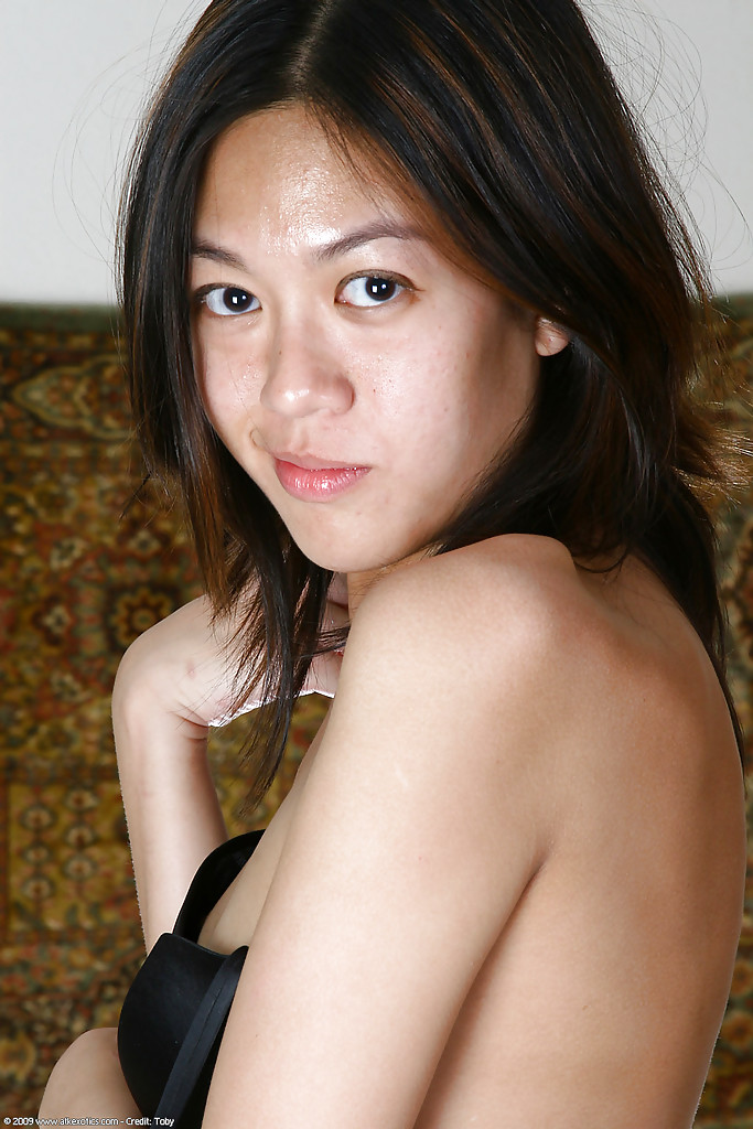 Naked petite latina amateur - XXX Dessert - Picture 4
