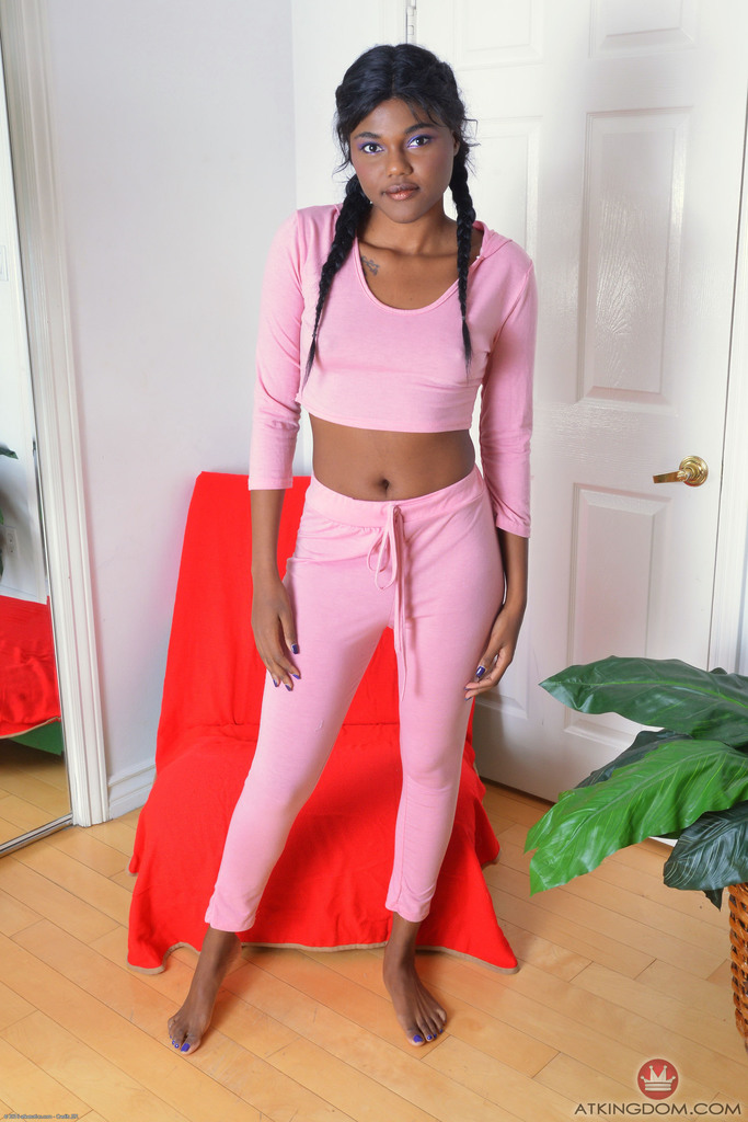 American sensual masturbation amateur - XXXonXXX - Pic 1