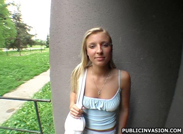 Outdoor sex. Nice tits. - XXX Dessert - Picture 5
