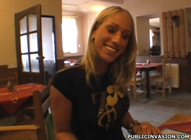 Xxx young. Public bathroom wild sex. - XXX Dessert - Picture 3