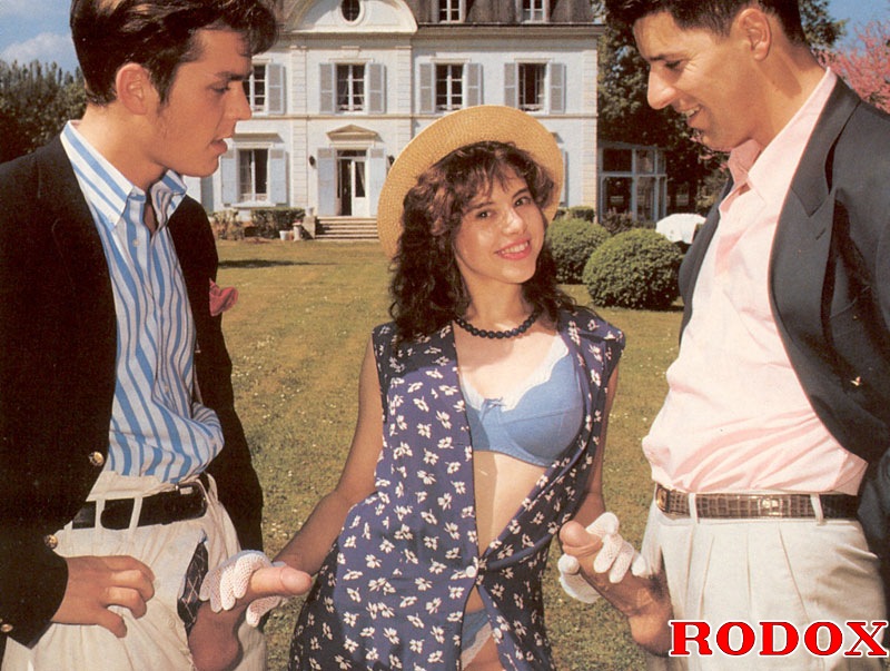 Xxx vintage. Innocent retro teenie pleases  - XXX Dessert - Picture 3