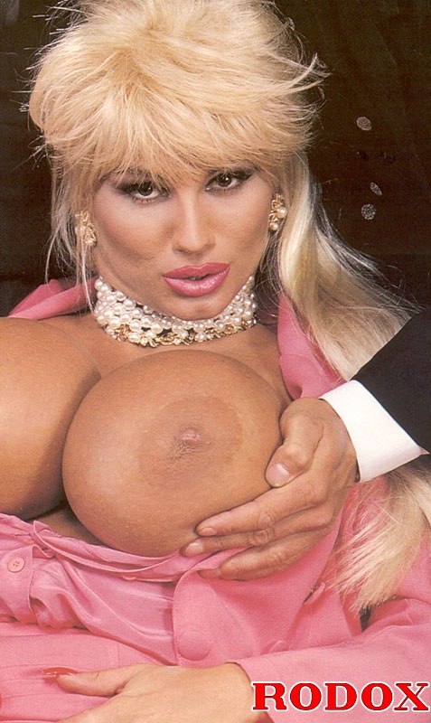 Retro porn. Very hot blonde retro secretary - XXX Dessert - Picture 5
