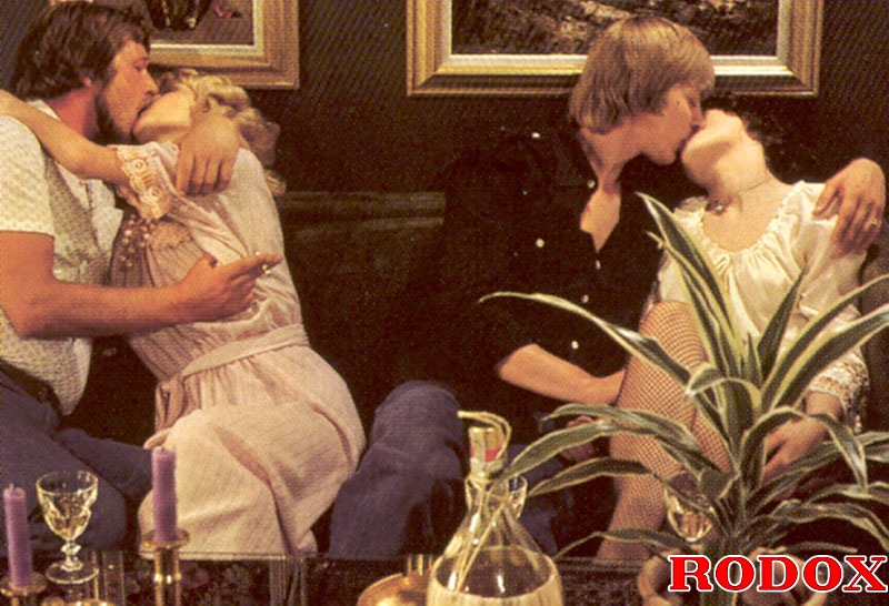 Hairy vagina. Two retro guys picking up ret - XXX Dessert - Picture 7