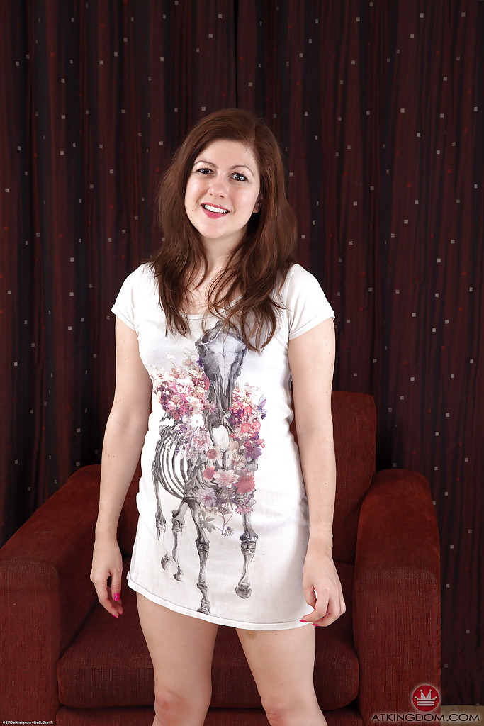 Naughty mature bush - XXX Dessert - Picture 1