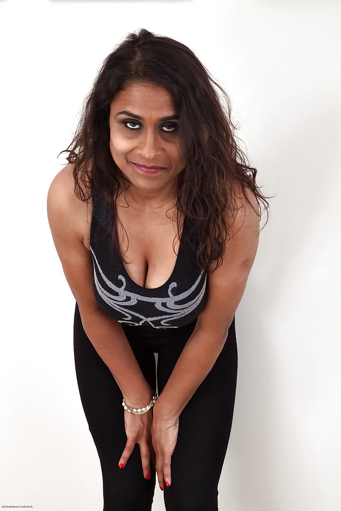 Dirty saggy tits milf - XXX Dessert - Picture 1