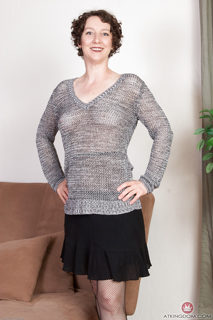 Mature model heels - XXX Dessert - Picture 1