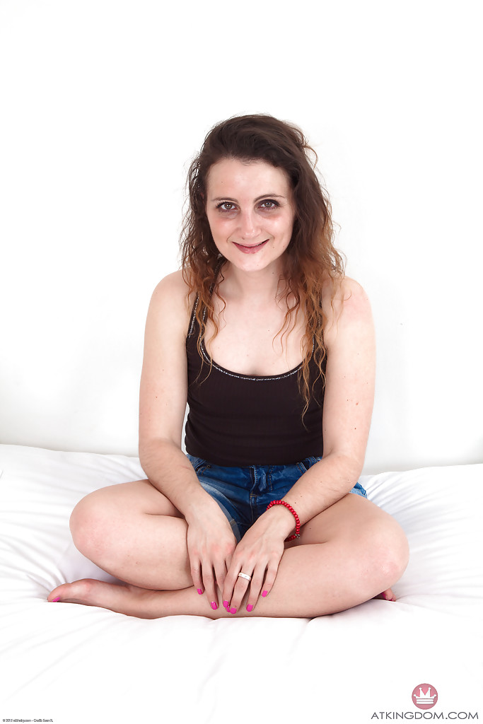 Mature barefoot pussy - XXX Dessert - Picture 1