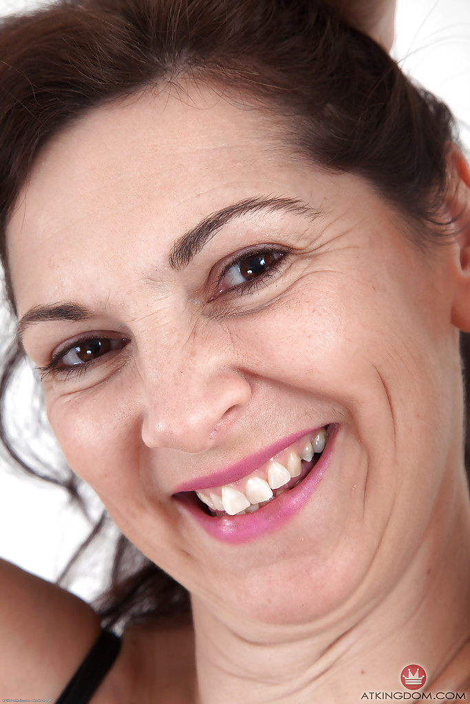 Experienced vagina close up - XXX Dessert - Picture 1