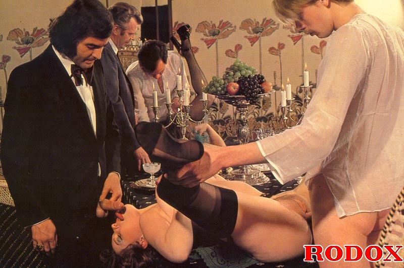 Hairy babes. Big eighties group loves to fu - XXX Dessert - Picture 8