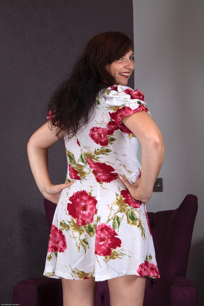Tiny tits brunette milf - XXXonXXX - Pic 2