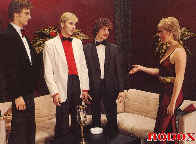Classic girl porn. Three horny classic guys - XXX Dessert - Picture 3