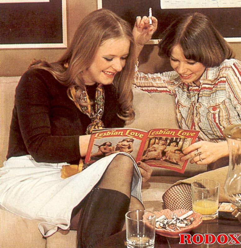 Hairy gallery. Hot vintage lesbians in a we - XXX Dessert - Picture 1
