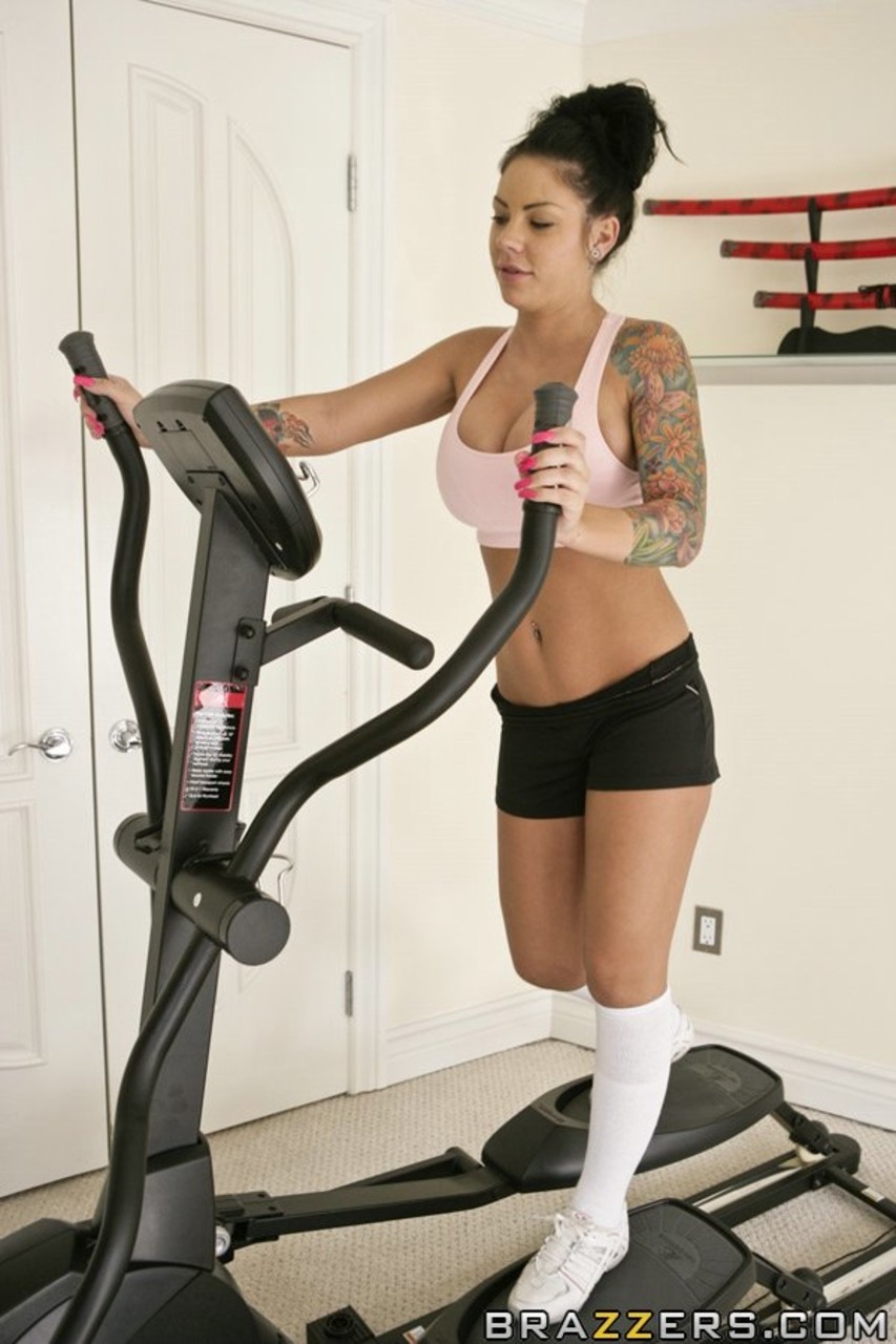 Big tit model mom - XXXonXXX - Pic 2