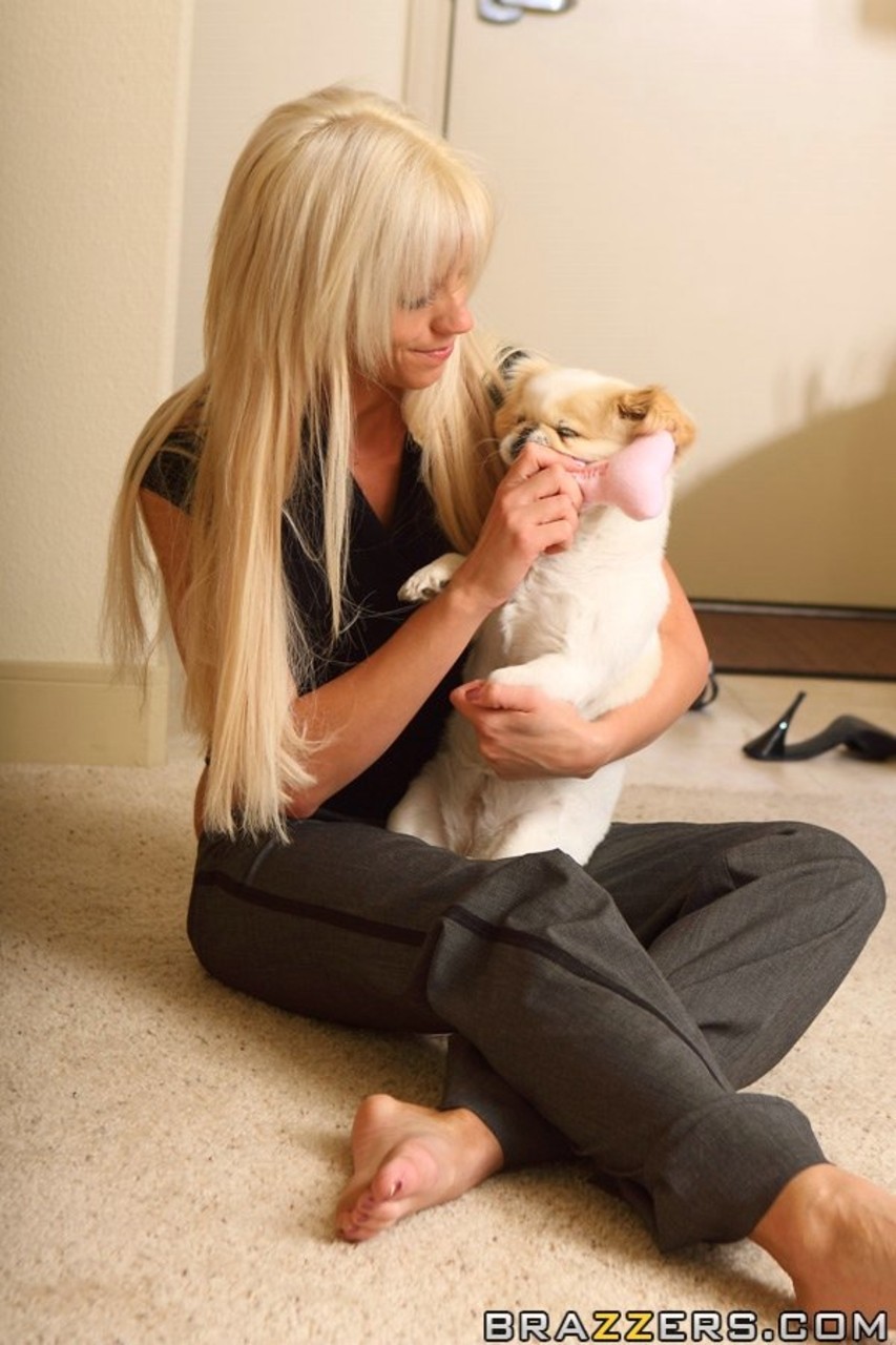 Tall big tits blonde - XXXonXXX - Pic 4