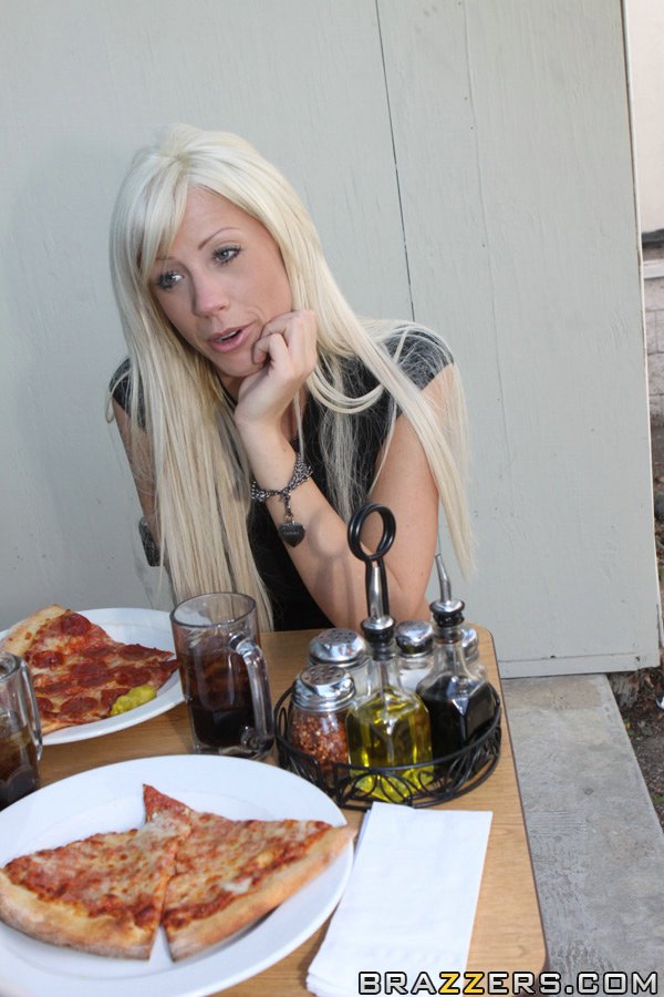 American model footjob - XXXonXXX - Pic 2