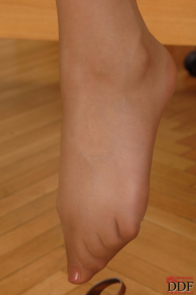 European lesbian feet fuck - XXXonXXX - Pic 7
