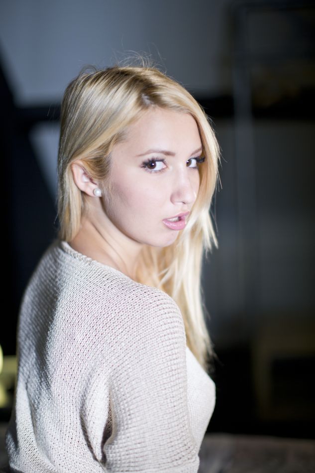 Spaniard big tits nude class - XXXonXXX - Pic 2