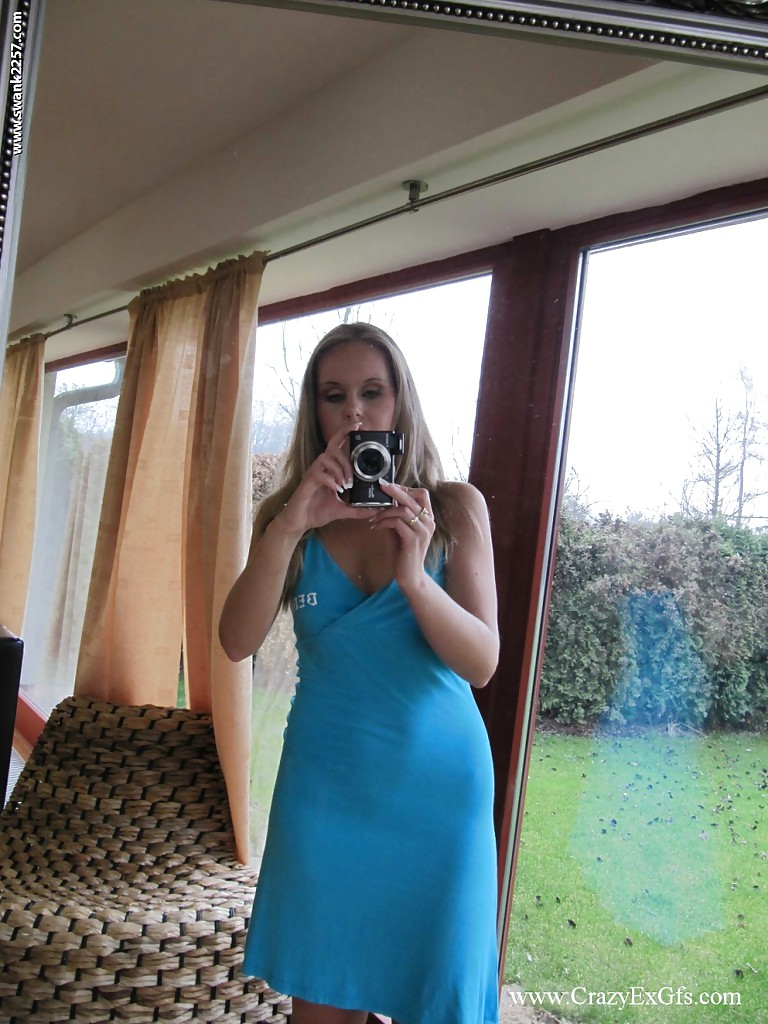 Tiny horny girlfriend - XXX Dessert - Picture 1