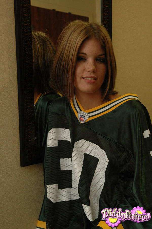 Naughty petite young amateur - XXX Dessert - Picture 6